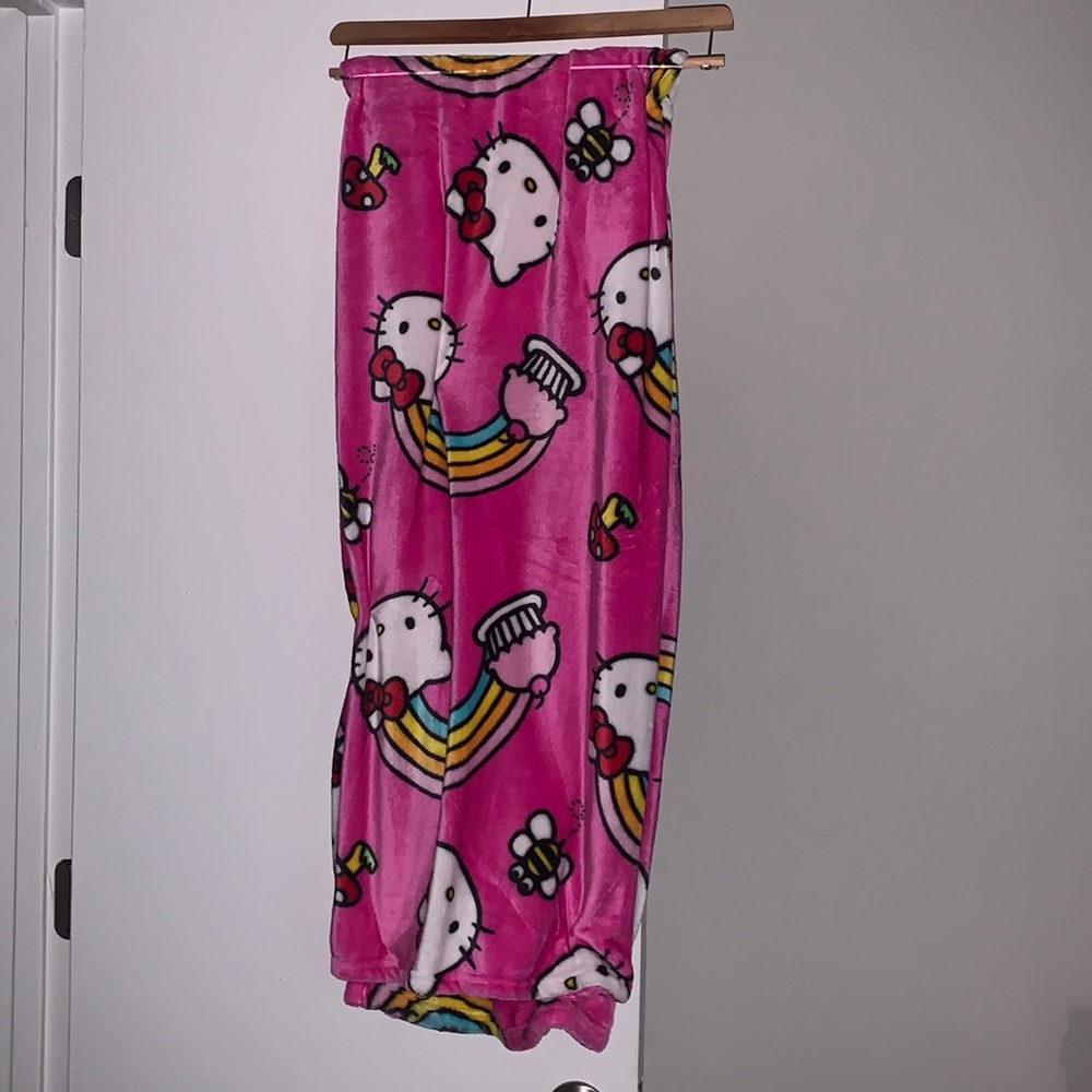 Hello kitty blanket